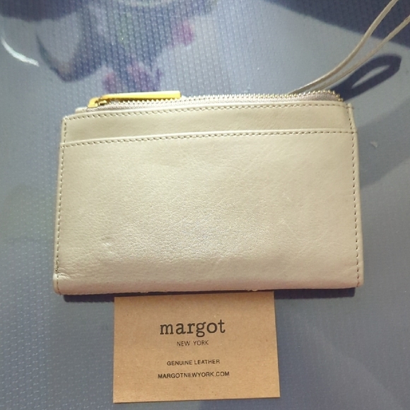 Margot New York Leather Wallet - Picture 3 of 6